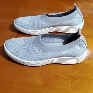 Bionica Marigold Gray Women's Slip-On Shoes Size 9